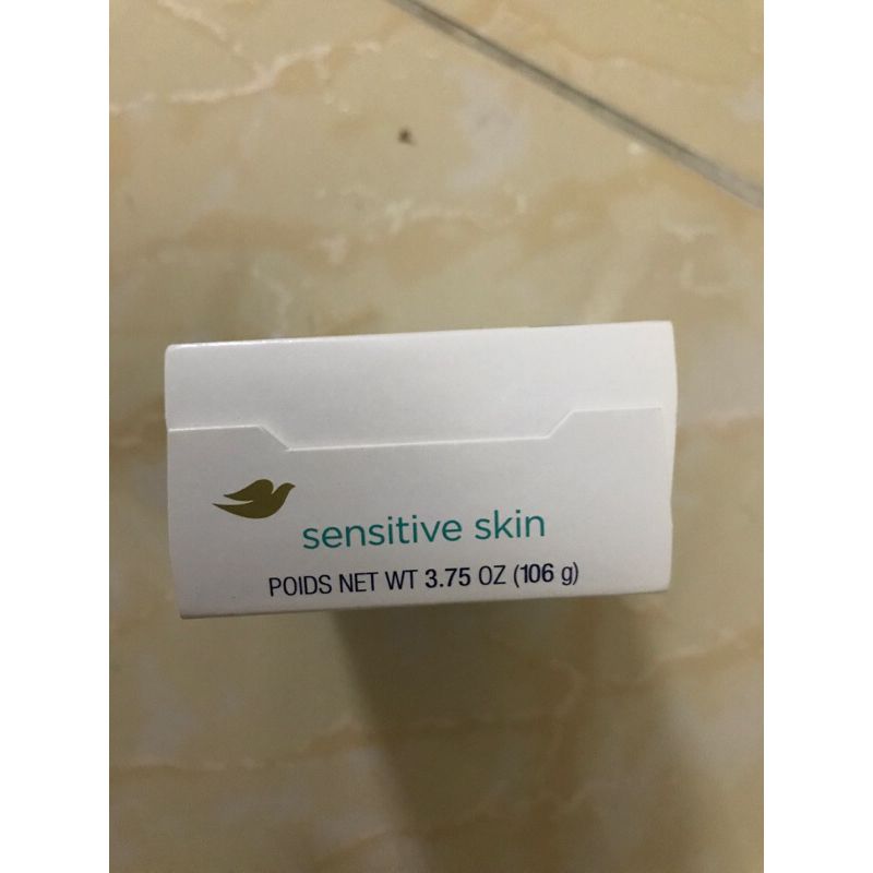 Xà bông cục dove sensitive skin  không mùi