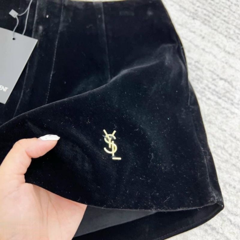 Quần sooc nhung tag cài hàng QC