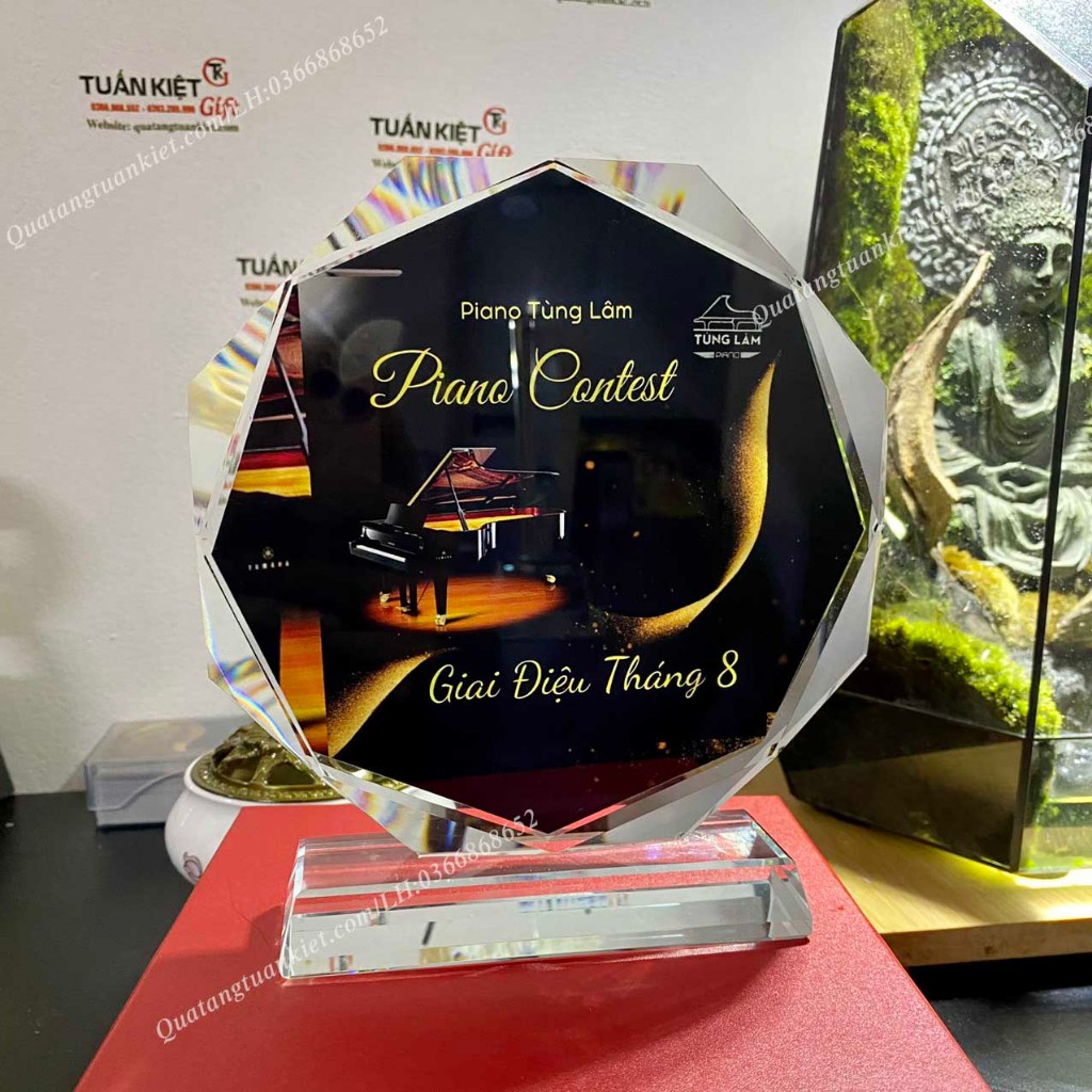 Cúp vinh danh pha lê k9 bát giác