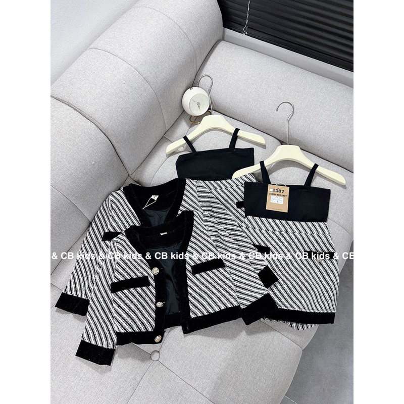 Sét bộ 3 chi tiết vải dạ áo vest + chân váy +áo hai dây cho bé gái