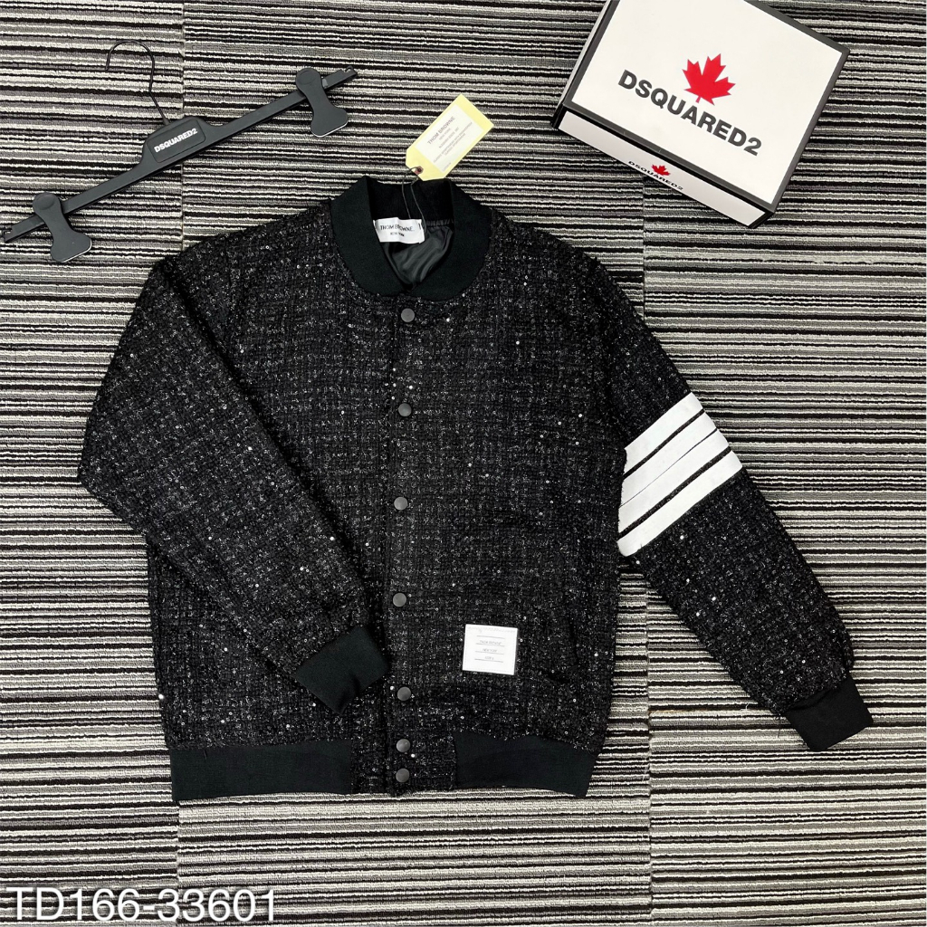 Áo khoác bomber Thome vải dạ thêu 4 sọc kẻ  trắng đỏ ống tay lót gió 2 lớp Thêu kim tuyến đen Siêu Hot giới trẻ