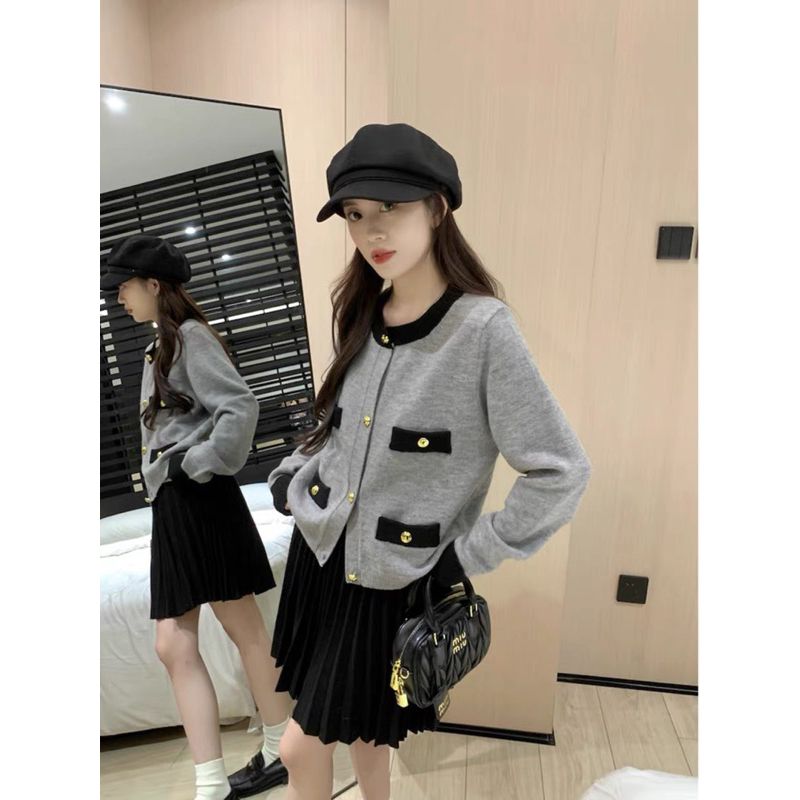 Áo khoác len mềm cổ tròn 4 túi giả basic dễ phối đồ