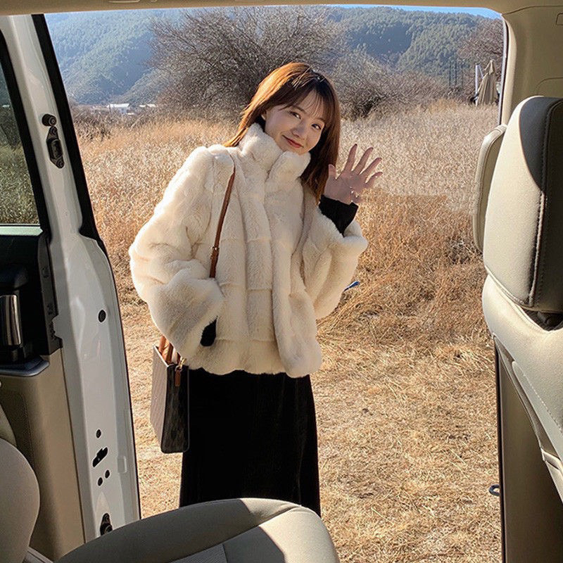 Áo khoác lông nữ