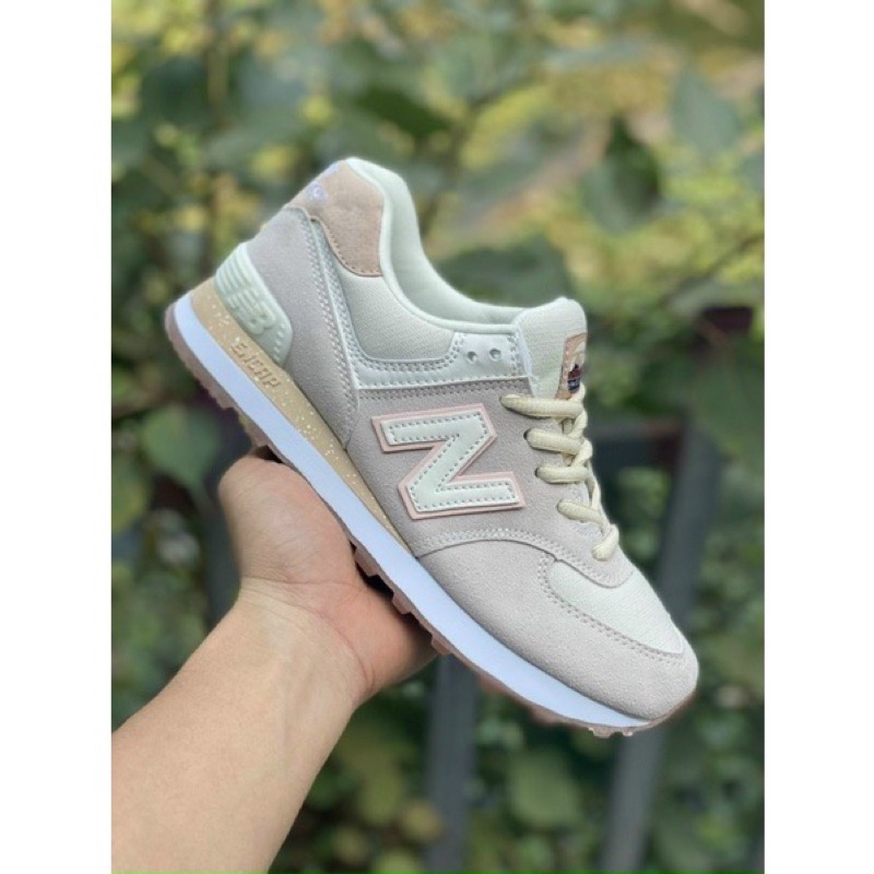 GIẦY THỂ THAO NAM NỮ DA LỘN THIẾT KẾ PHONH CÁCH CÁ TÍNH, TRẺ TRUNG NĂNG ĐỘNG, PHỐI ĐỒ SIÊU ĐẸP.