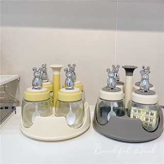 Set 4 lọ đựng gia vị thuỷ tinh hình thỏ bạc kèm kệ xoay 360 độ nắp kín- Bộ 4 hũ đựng gia vị gấu có giá xoay