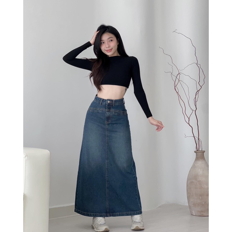 Chân váy dáng dài túi khoét giọt nước xẻ sau