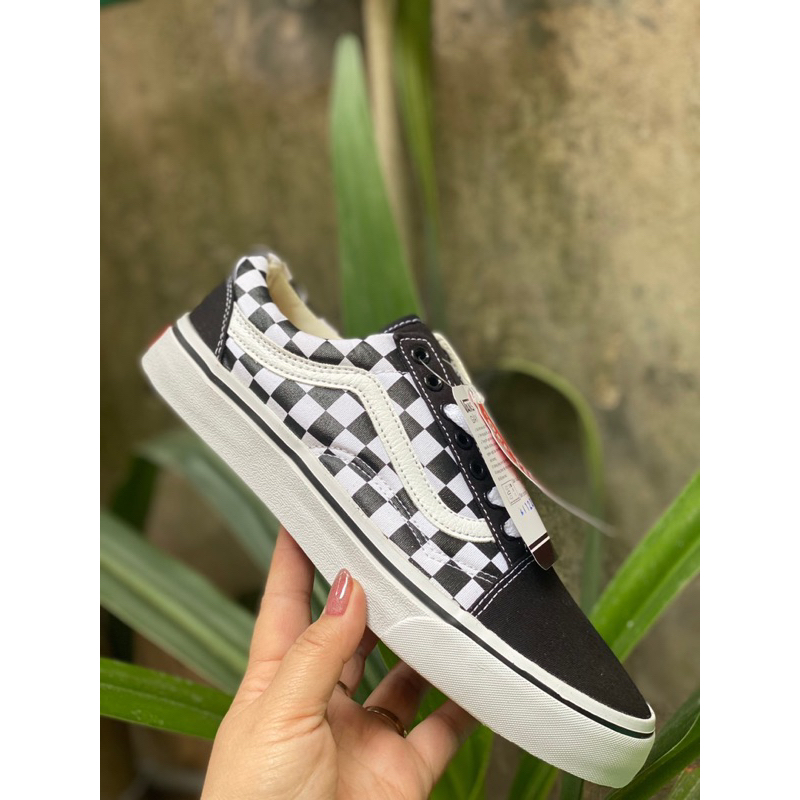 GIẦY THỂ THAO VAS HỌC SINH NAM NỮ, THIẾT KẾ ĐƠN GIẢN NĂNG ĐỘNG CÁ TÍNH CÓ SẴN.