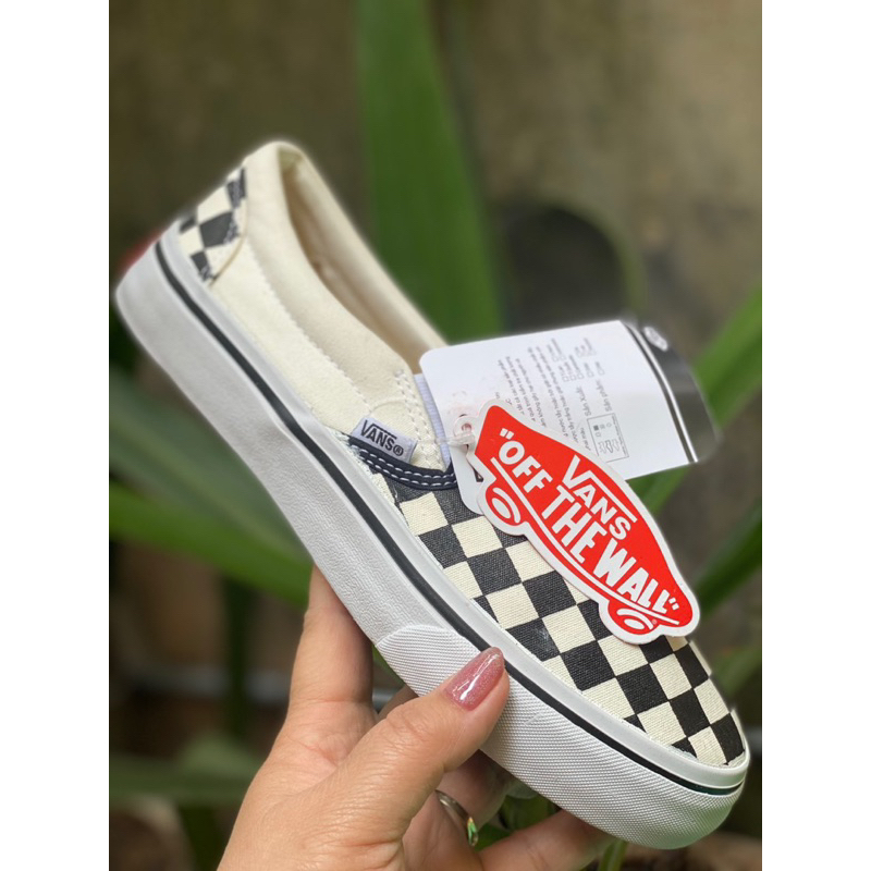 GIẦY THỂ THAO VAS HỌC SINH NAM NỮ, THIẾT KẾ ĐƠN GIẢN NĂNG ĐỘNG CÁ TÍNH CÓ SẴN.