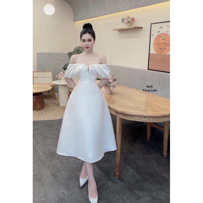 ĐẦM TAFTA TRỄ VAI ĐÍNH HOA THỦ CÔNG  cực kì sang chảnh