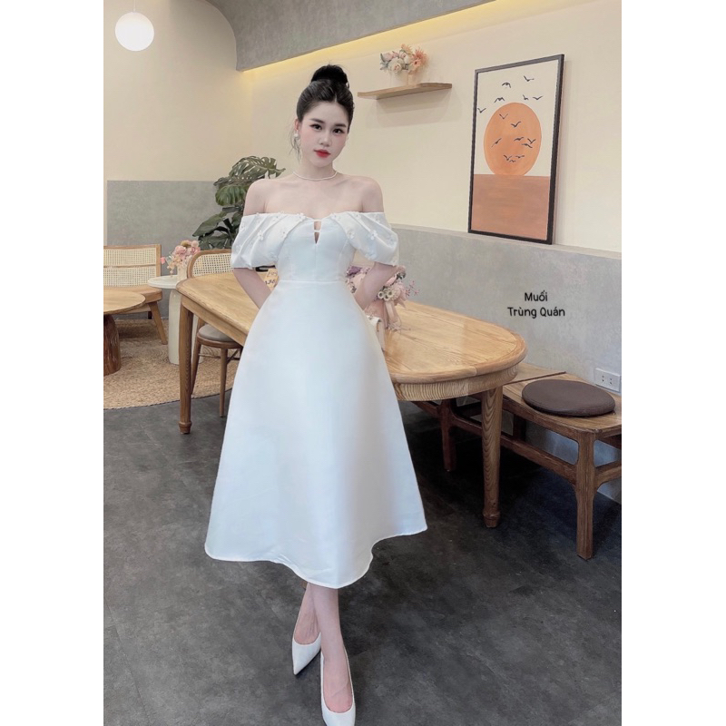 ĐẦM TAFTA TRỄ VAI ĐÍNH HOA THỦ CÔNG  cực kì sang chảnh