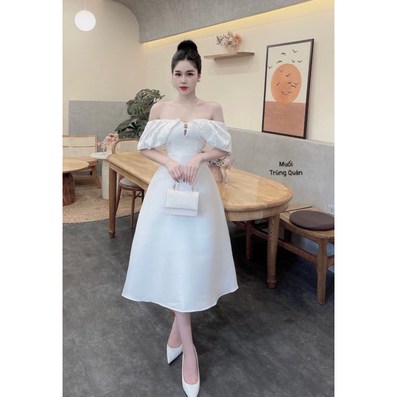 ĐẦM TAFTA TRỄ VAI ĐÍNH HOA THỦ CÔNG  cực kì sang chảnh