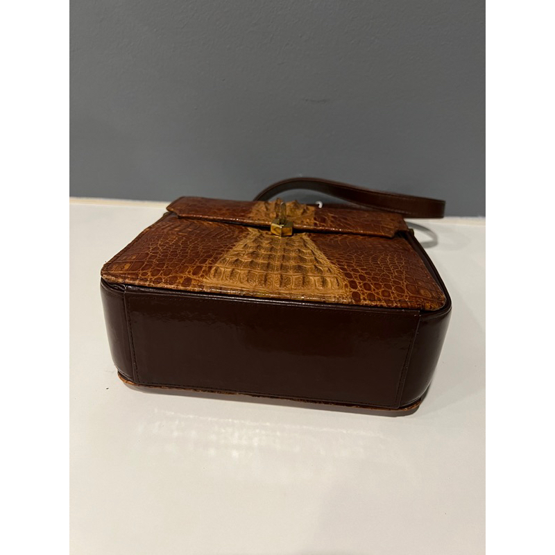 Túi đeo vai da cá sấu hàng Nhật