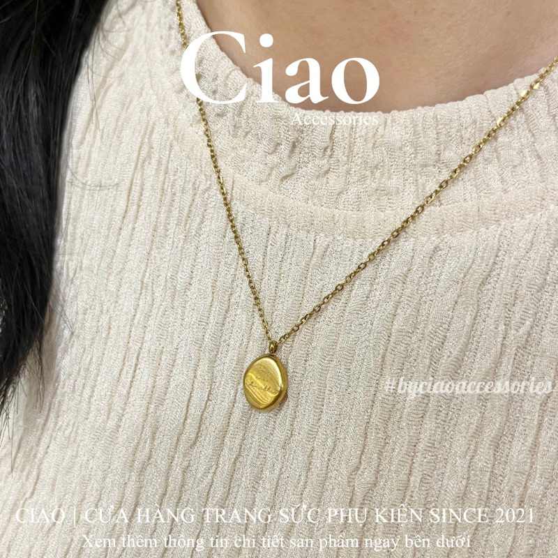 Dây chuyền/ Vòng cổ titan không gỉ mặt tròn khắc chữ tinh tế Letitia Ciao