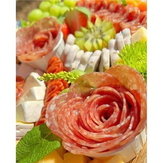 SALAMI HEO NGA 300G (xúc xích khô ăn liền)