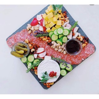 SALAMI HEO NGA 300G (xúc xích khô ăn liền)