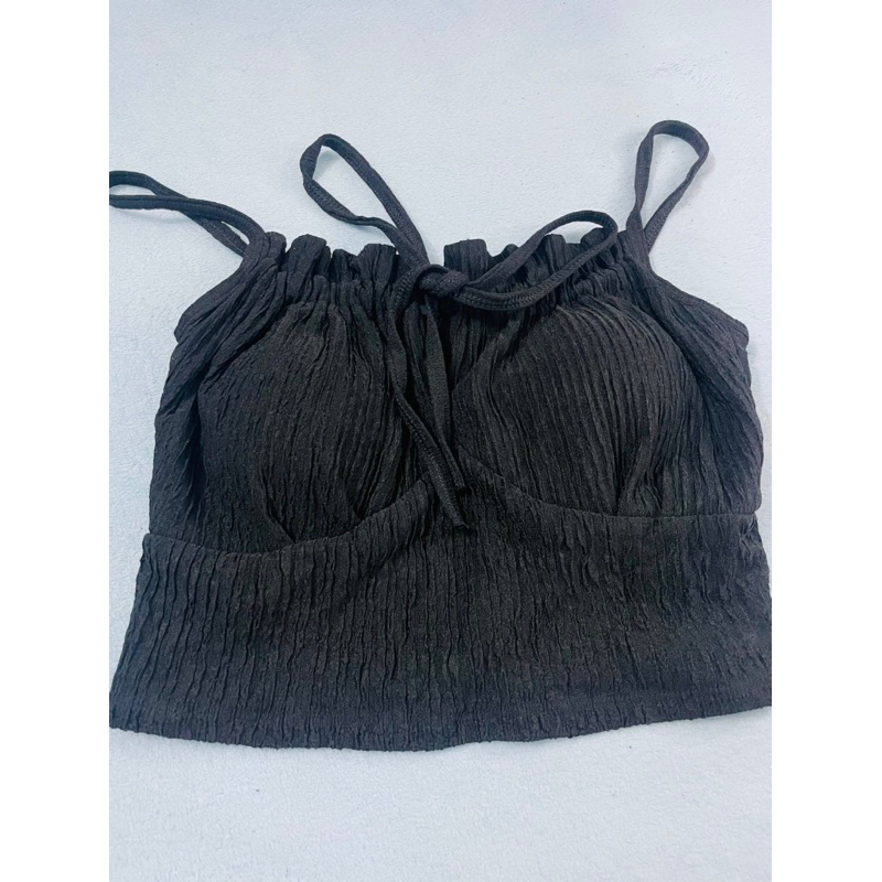 Áo croptop dây màu đen chất dày có lót mút ngực siêu sexy mới 98% - thanh lý pass áo 2hand