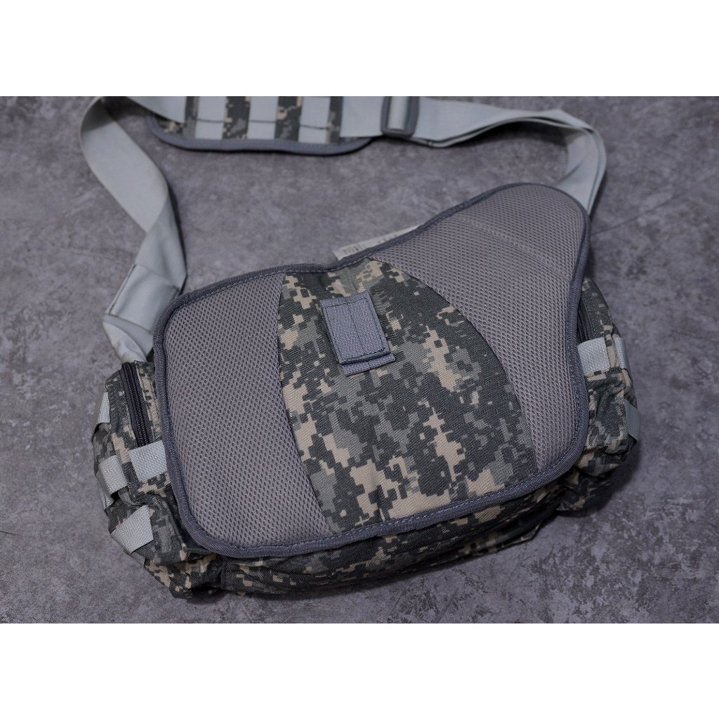 Túi đeo chéo nam thời trang tac.ti.cal 511 bail out bag