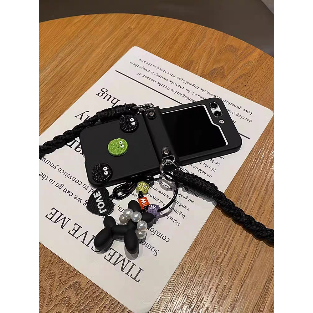 Ốp Lưng Samsung Z Flip 5 bản lề đen Charm O-reo siêu cute kèm dây đeo chéo và móc cún Z Flip5/ ZFlip 5