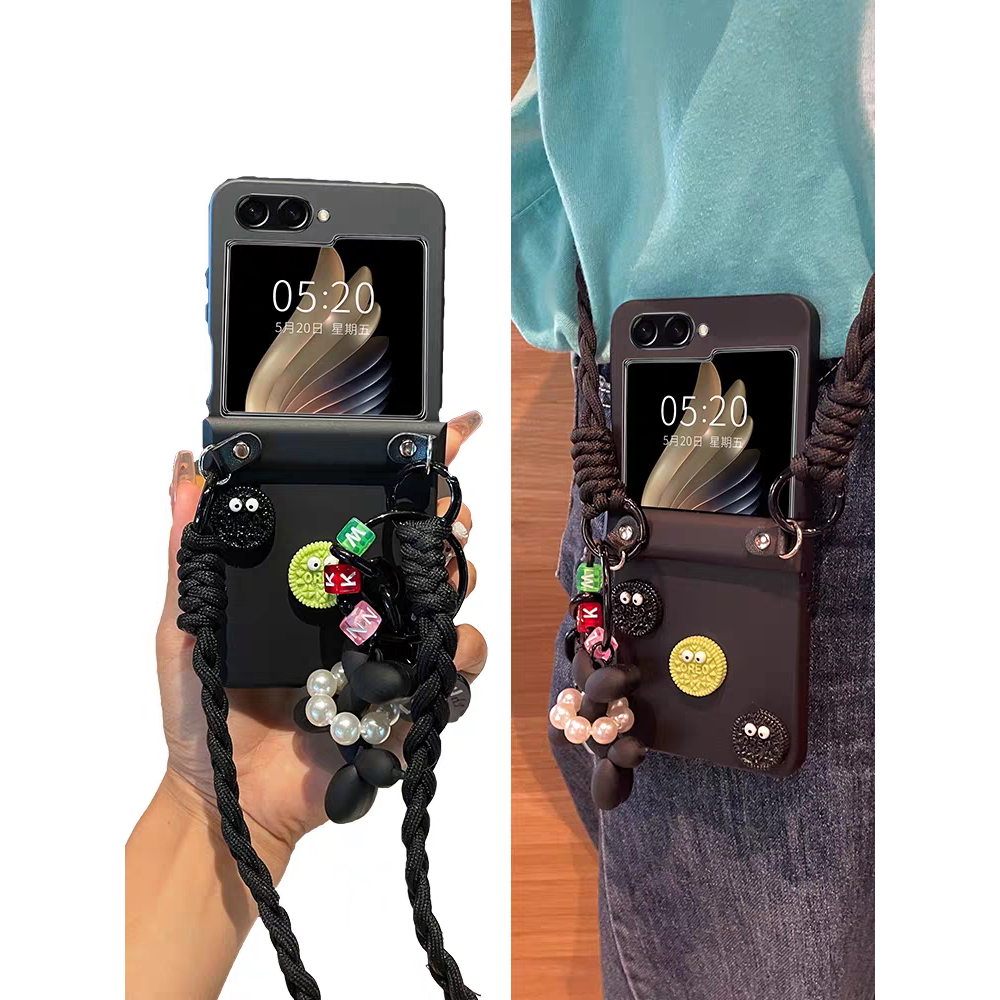 Ốp Lưng Samsung Z Flip 5 bản lề đen Charm O-reo siêu cute kèm dây đeo chéo và móc cún Z Flip5/ ZFlip 5