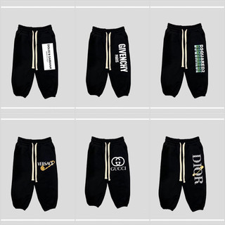 Quần nỉ joger da cá màu đen in hình logo cho bé trai bé gái size từ 12-40 cân