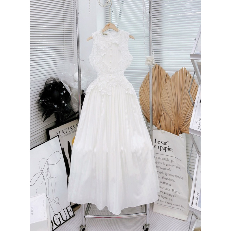 Đầm maxi phối ren hoa nổi