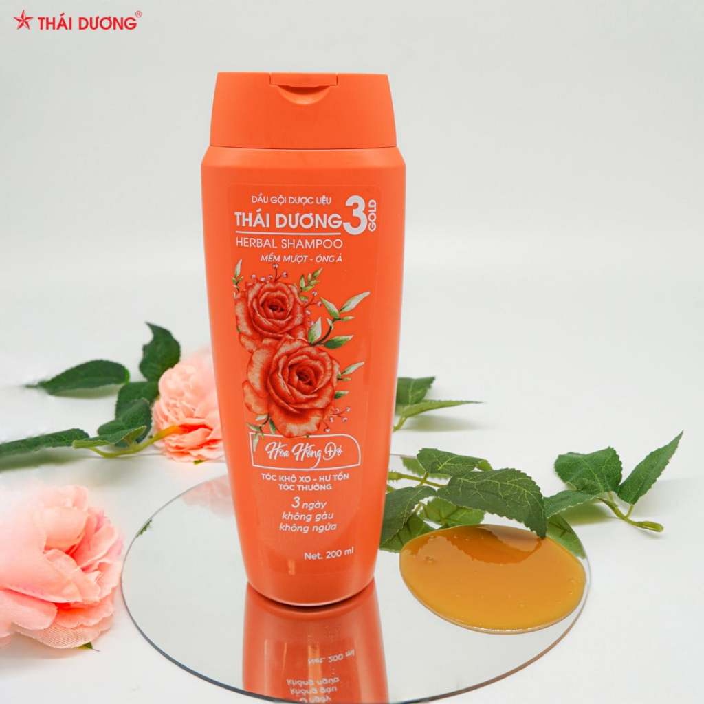 Dầu gội dược liệu Thái Dương 3 Gold Hoa Hồng Đỏ chai 200ml - Sao Thái Dương