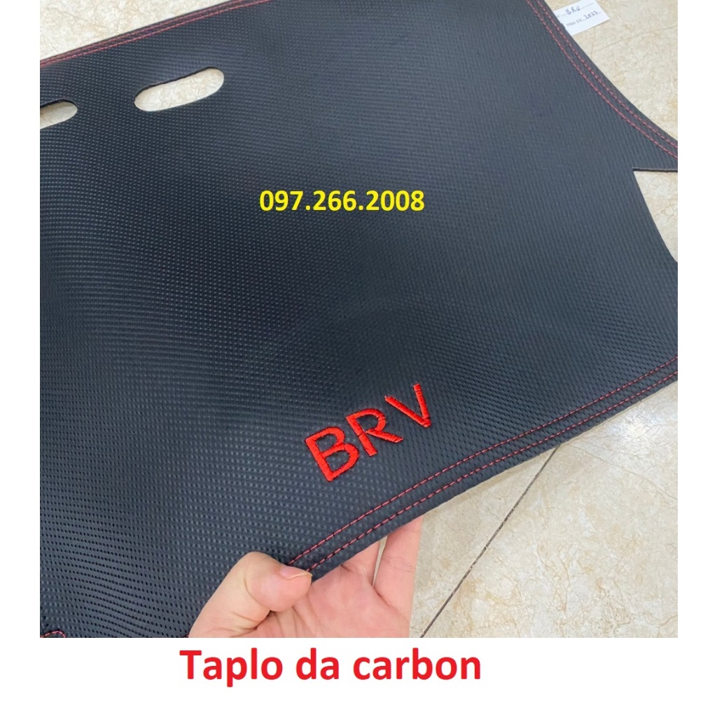 Thảm trải taplo xe Honda BRV 2023 2024 màu đen 3 lớp, chống nóng hiệu quả, có 2 loại nhung và da carbon