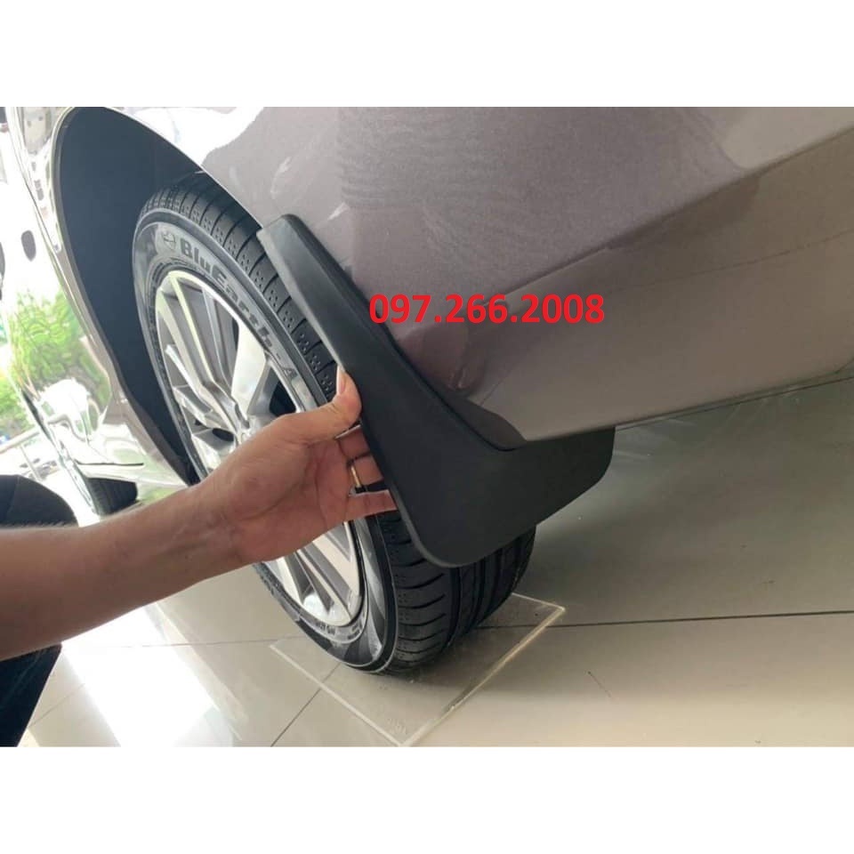 Chắn bùn bánh theo xe Honda BRV 2023 2024 chắn bùn đất bắn lên xe rất tốt, kèm ốc vít