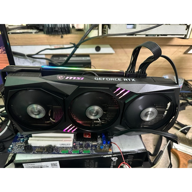 Card màn hình RTX 3070 GAMING X TRIO