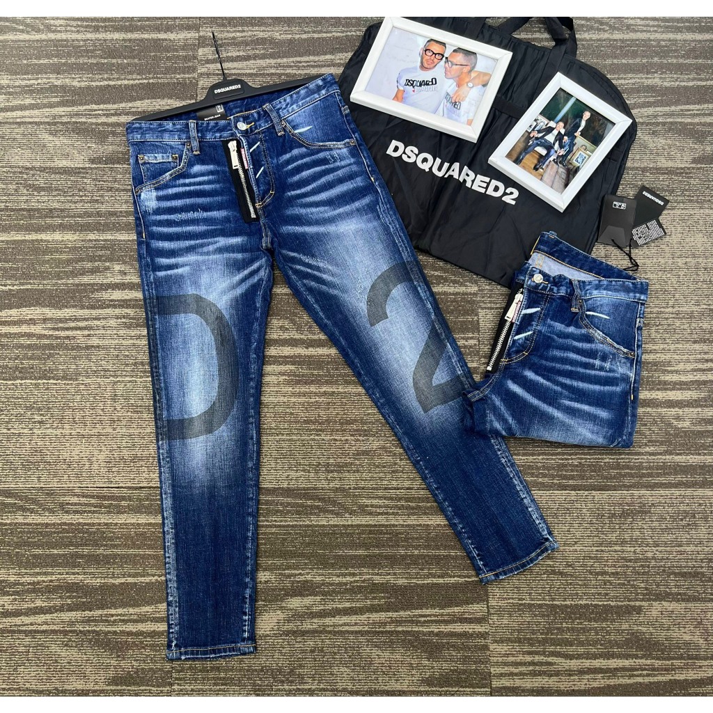 Quần Jean Nam DSQ D2 Dáng Biker Quần jean ống côn nam DSQ2 xanh đậm vẩy sơn in hình Kiếm sĩ