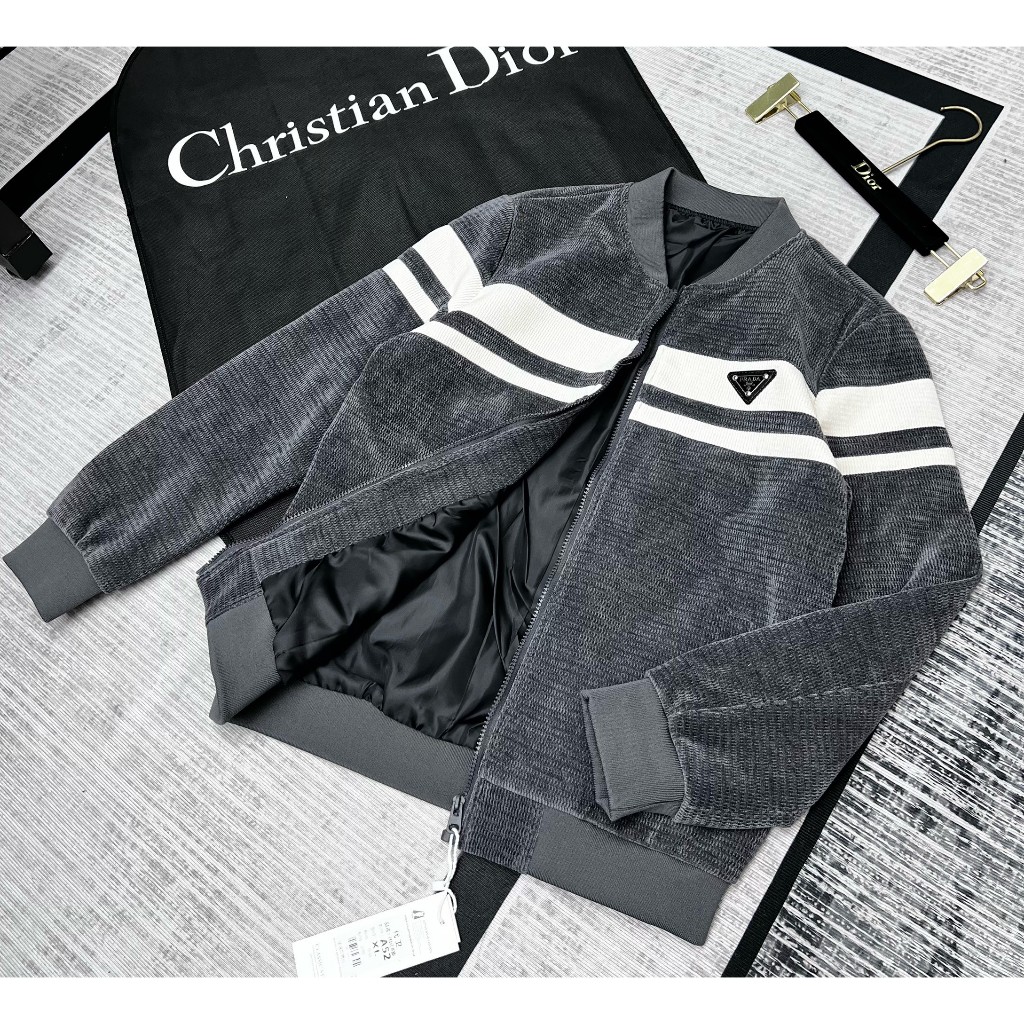 Áo Khoác Bomber Nam Nữ Thêu Logo PRADAR, Phối Sọc Ngang Áo, Chất Vải Nhung Cao Cấp, Dày Dặn, Mẫu Mới Nhất