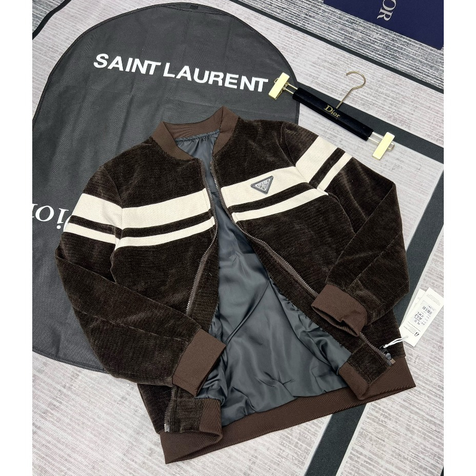 Áo Khoác Bomber Nam Nữ Thêu Logo PRADAR, Phối Sọc Ngang Áo, Chất Vải Nhung Cao Cấp, Dày Dặn, Mẫu Mới Nhất