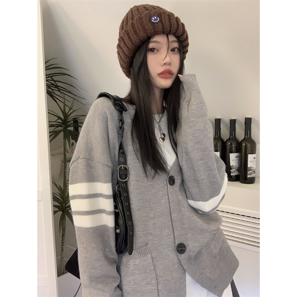 Áo khoác cadigan Thom phối 3 sọc tay siêu xinh phong cach vintage nhẹ nhàng | BigBuy360 - bigbuy360.vn