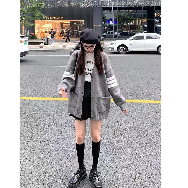 Áo khoác cadigan Thom phối 3 sọc tay siêu xinh phong cach vintage nhẹ nhàng | BigBuy360 - bigbuy360.vn