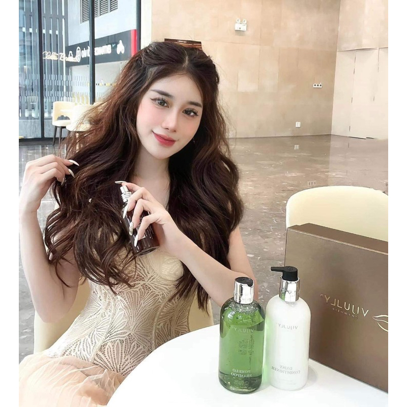 Vijully Cosmetic - Dầu xả giúp tóc bóng mượt vào nếp