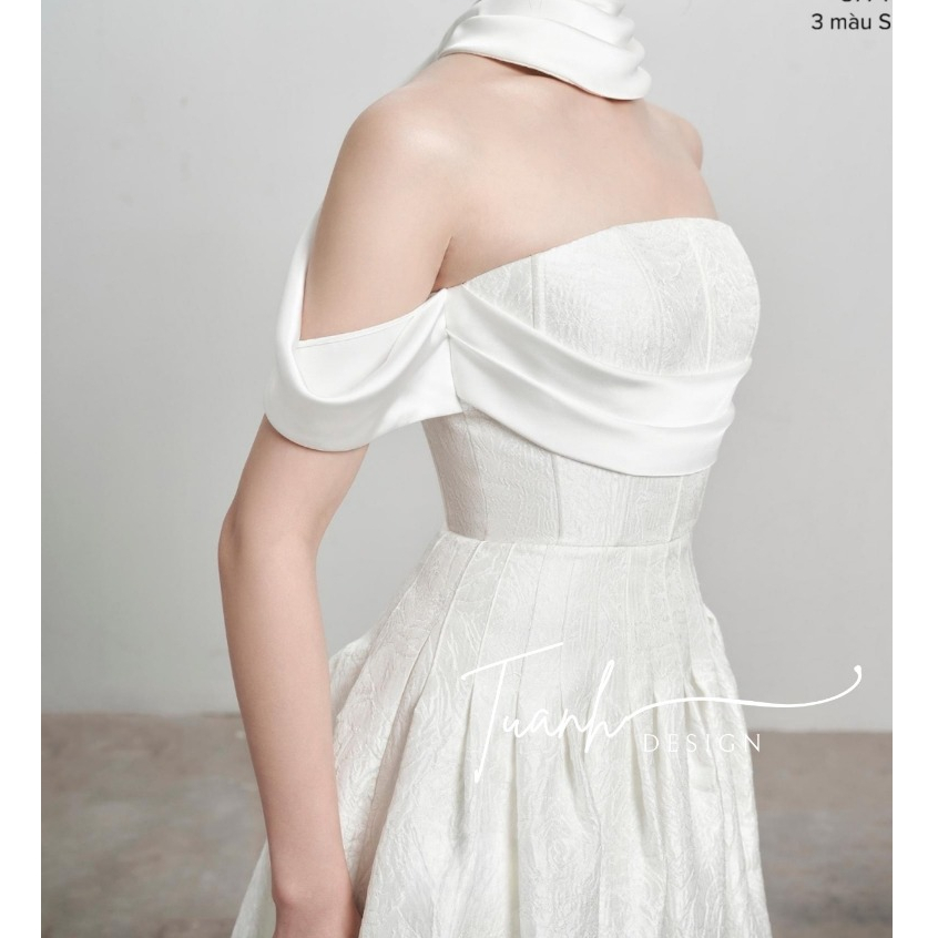 Siêu phẩm vẻ đẹp huyền bí váy thiết kế cao cấp