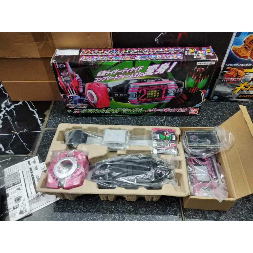 MÔ HÌNH THẮT LƯNG HIỆP SĨ MẶT NẠ CAO CẤP NEO DECADE DX NEO DECADE DRIVER + K TOUCH KAMEN RIDER DECADE