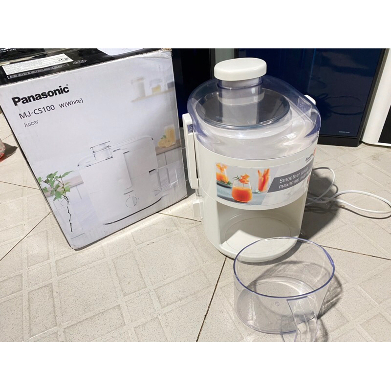 Máy ép trái cây Panasonic MJ-CS100WRA