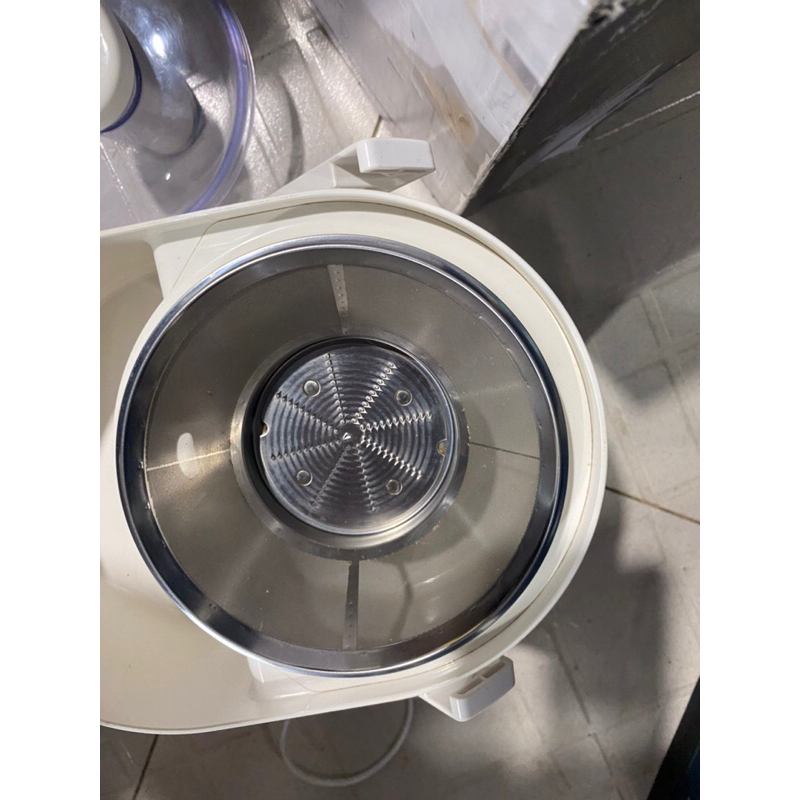 Máy ép trái cây Panasonic MJ-CS100WRA