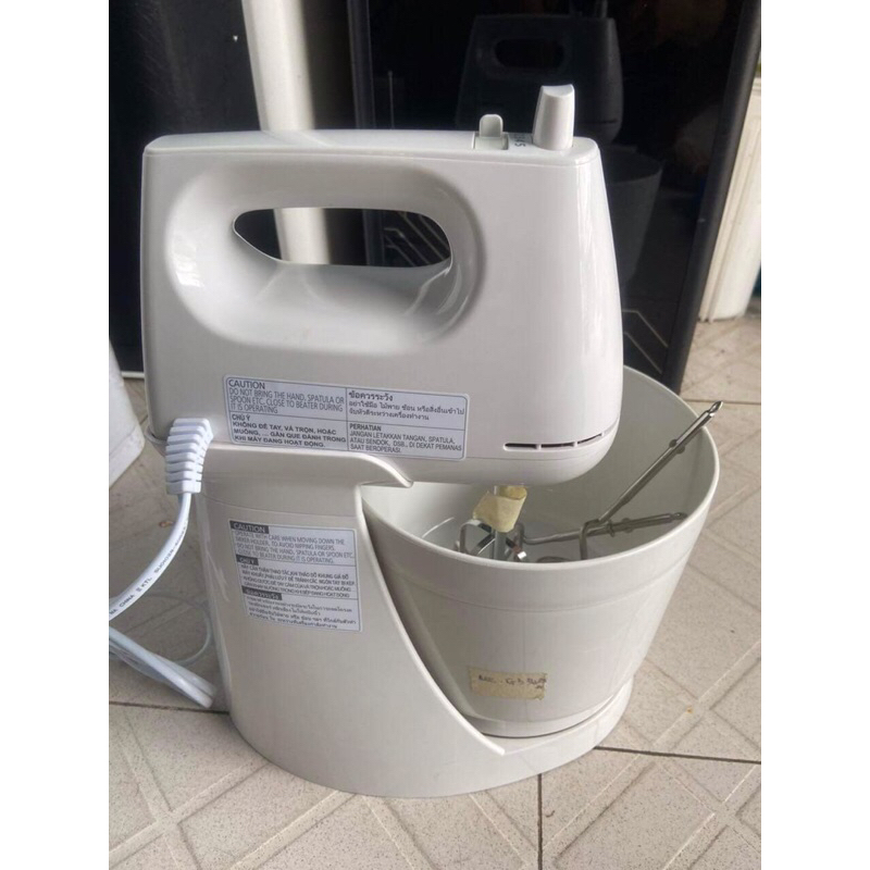 Máy nhồi bột đánh trứng Panasonic MK-GB3WRA