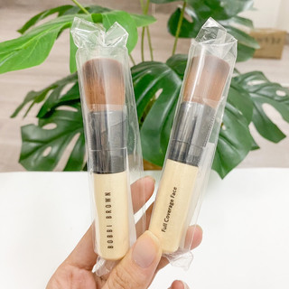 Cọ đánh nền Bobbi Brown