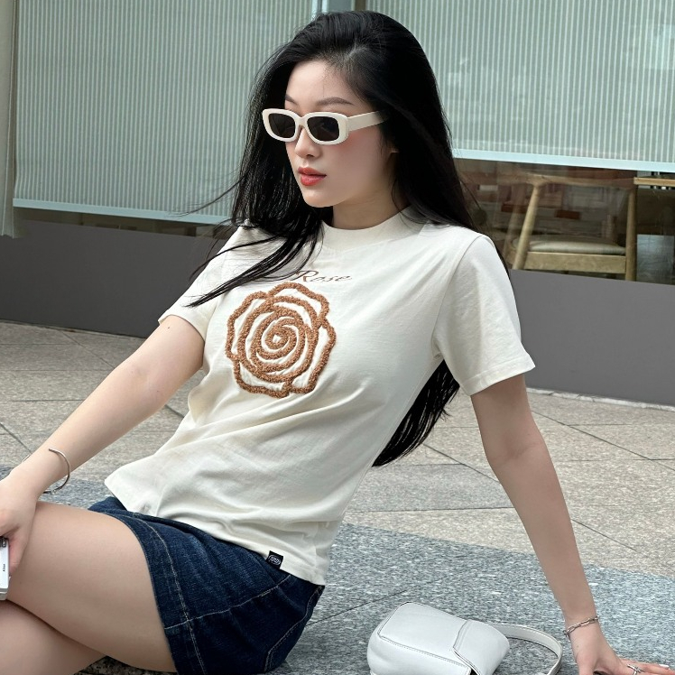 Áo thun baby tee thêu hoa xù mùa thu