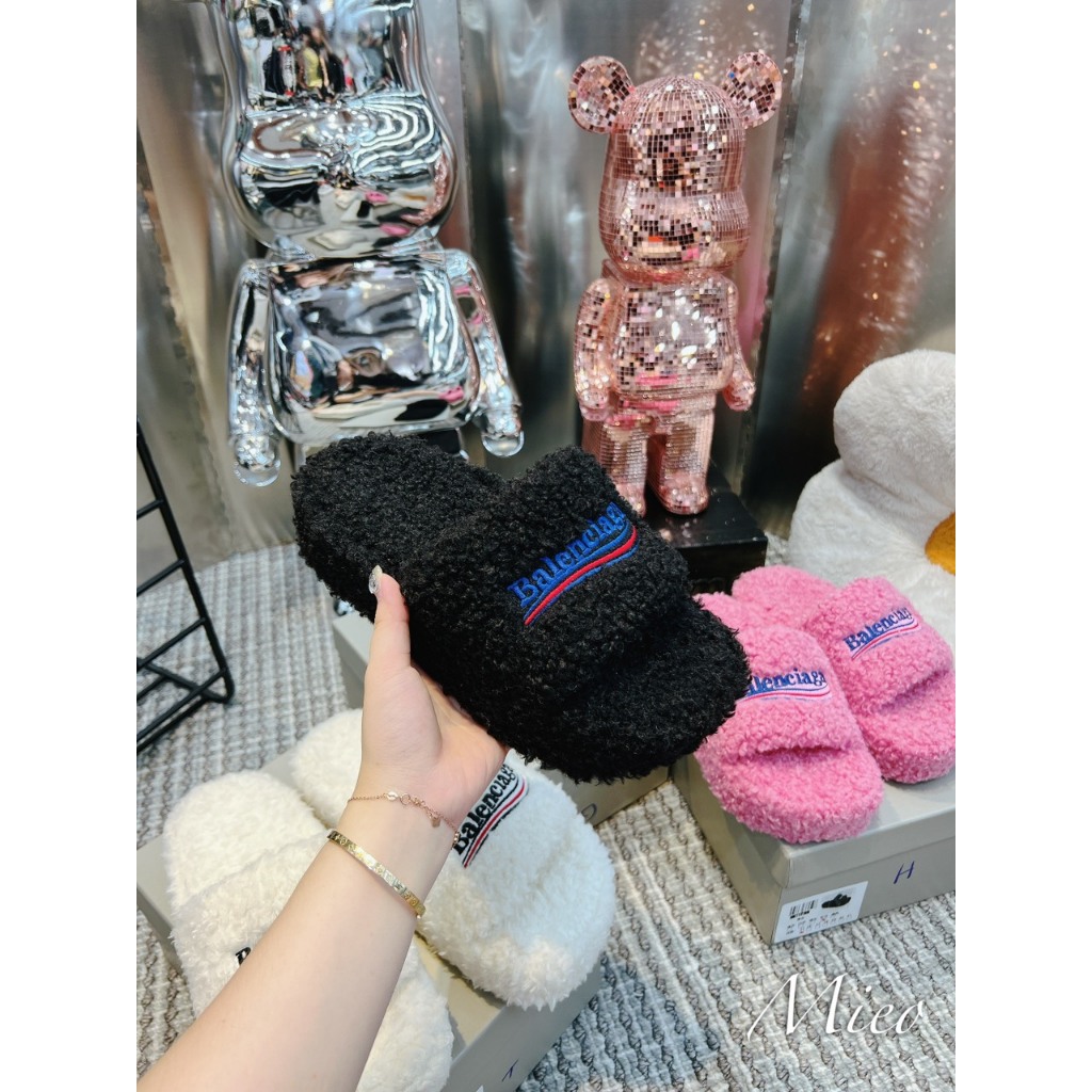 DÉP LÊ LÔNG BALEN ĐẾ BÁNH MÌ