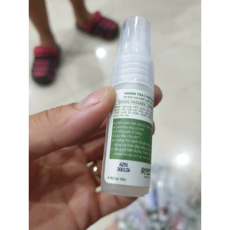 Xịt khử mùi dưỡng trắng hương nước hoa Refre 6ml -HKM