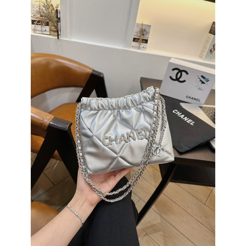 Túi kẹp nách đeo vai hobo mini logo đính đá 20cm