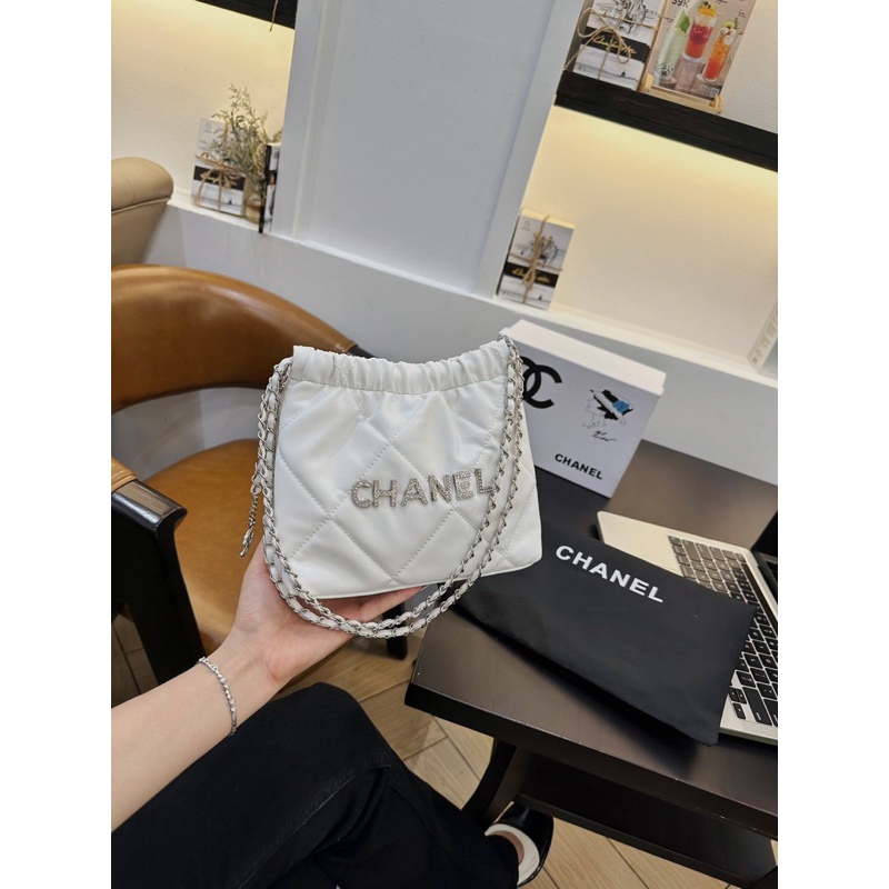 Túi kẹp nách đeo vai hobo mini logo đính đá 20cm