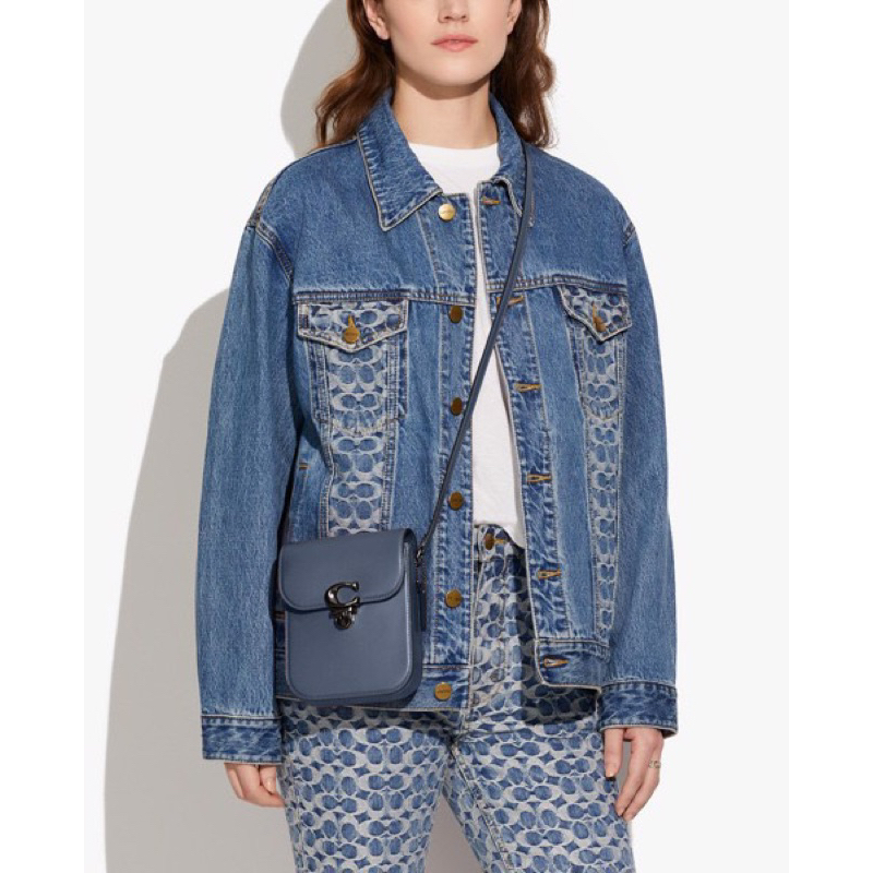 Túi coach tall studio mãu mới