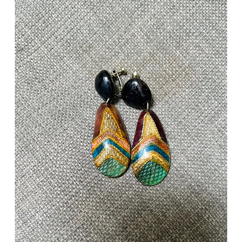 Thanh lý bông tai nhựa dạng kẹp