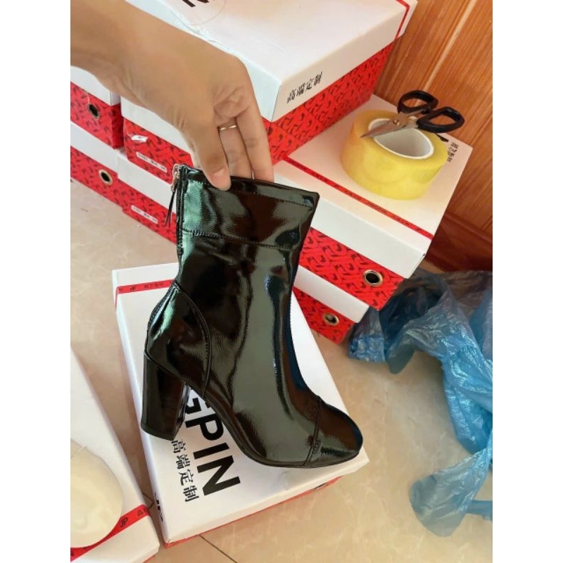 Bốt HOT TREND 2 màu cực xinh nhé !!!!