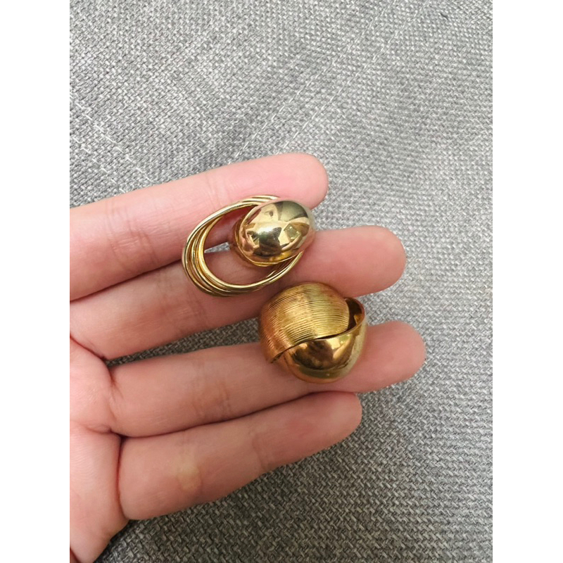 Thanh lý bông tai 2 chiếc khác nhau